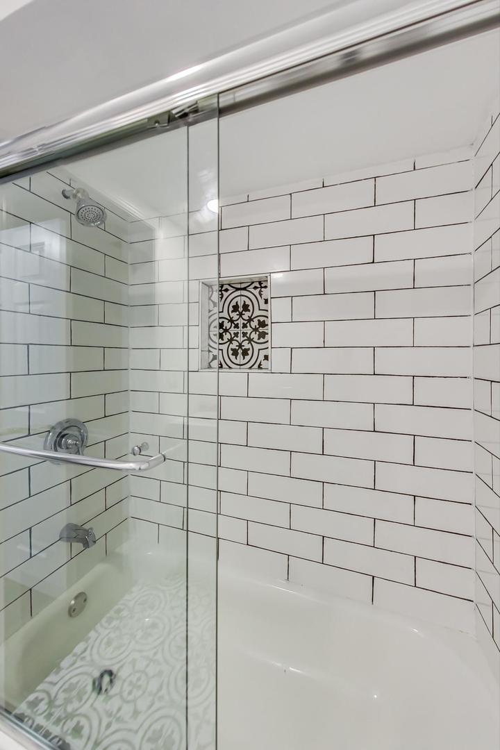 1211 West Talcott Road Park Ridge, IL 60068 - Photo 44 of 57 a bathroom with a shower