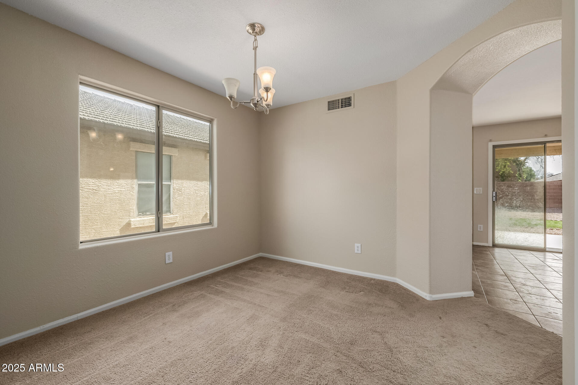 1089 Mountain View Road San Tan Valley, AZ 85143 - Photo 7 of 41 07 Living Room