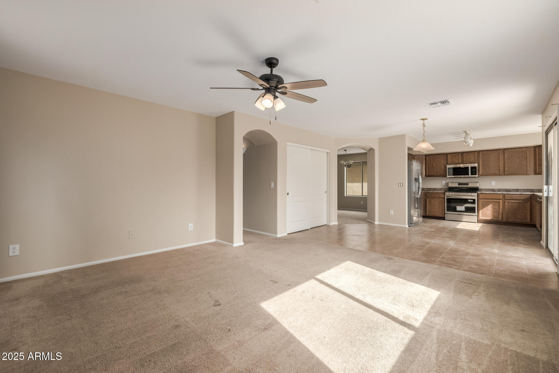 1089 Mountain View Road San Tan Valley, AZ 85143 - Photo 10 of 41 10 Family Room