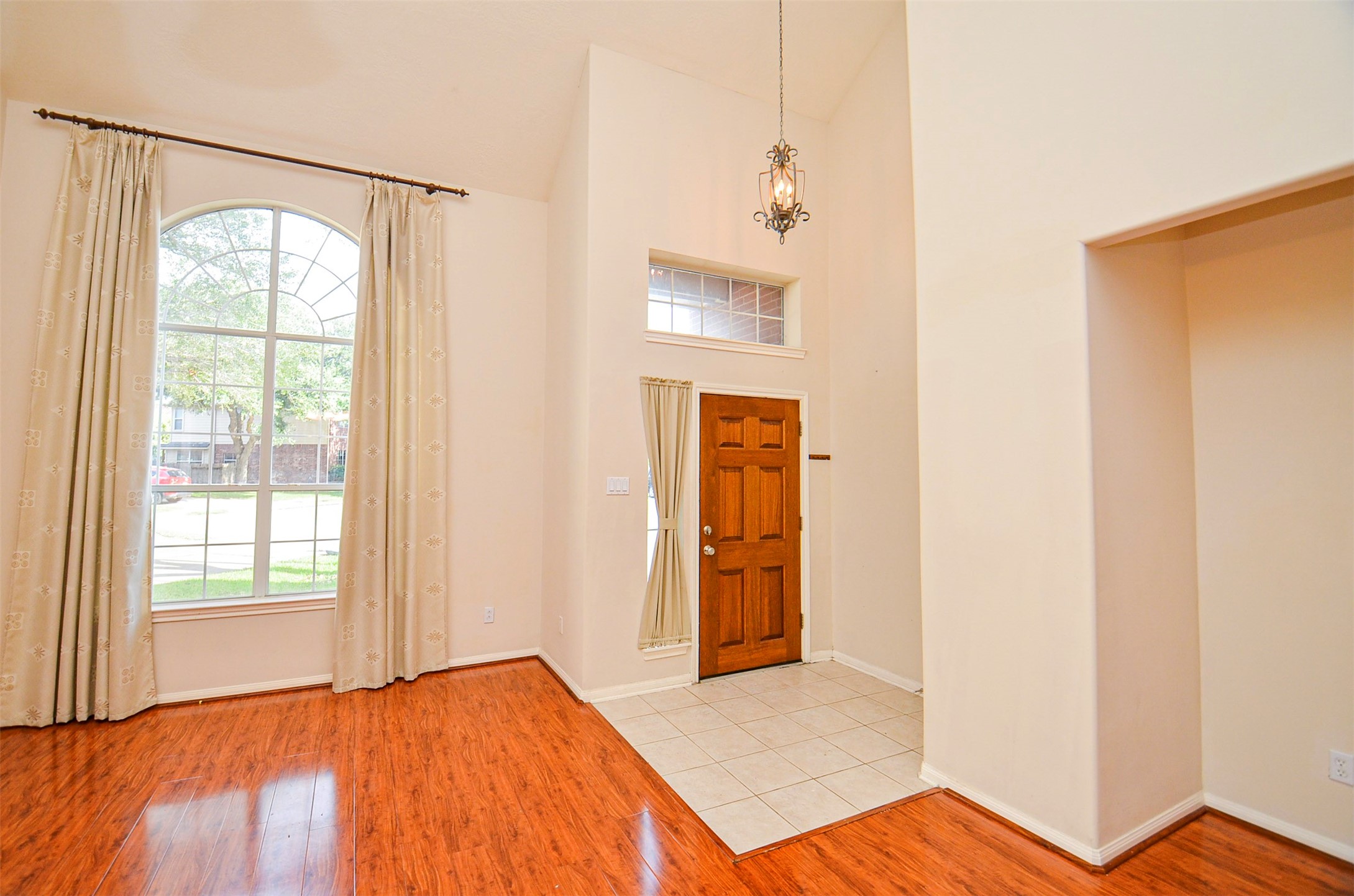 615 Mosman Court Houston, TX 77094 - Photo 3 of 33