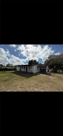 $2,700 | 14225 Jefferson Street, Miami, FL 33176