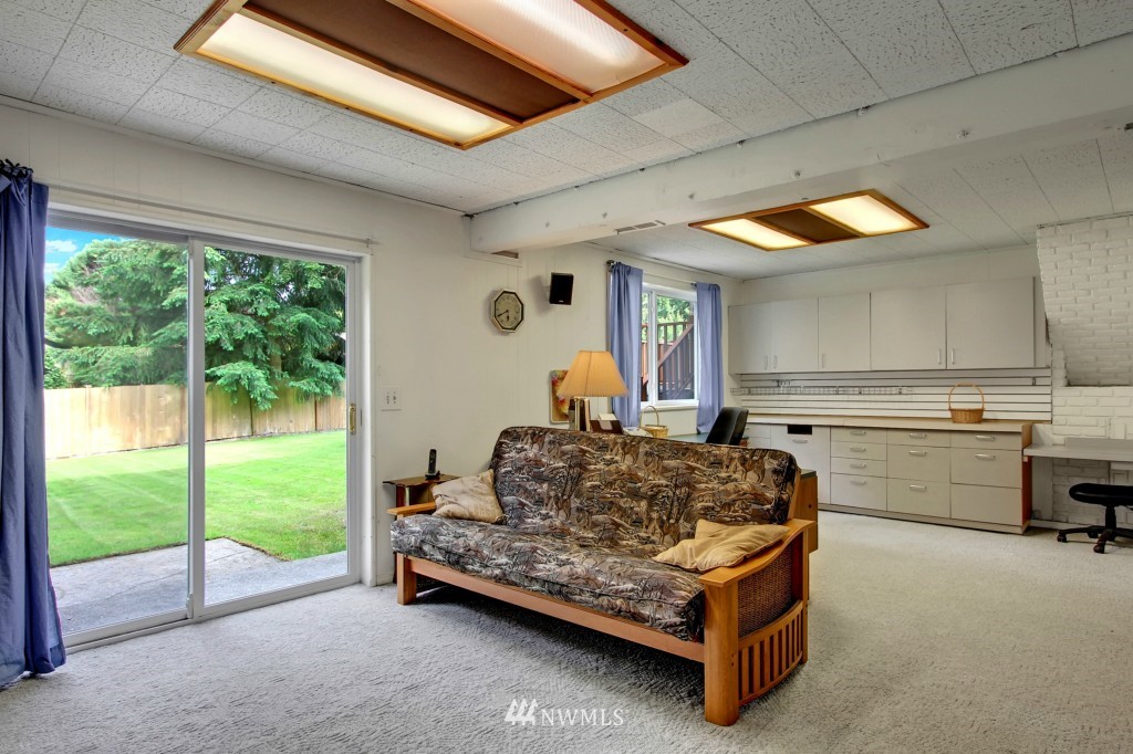 13920 147th Place Southeast Renton, WA 98059 - Photo 12 of 15 Gallery Image 12