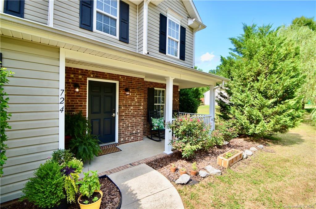 724 Gum Branch Road Charlotte, NC 28214 - Photo 2 of 41 Gallery Image 2