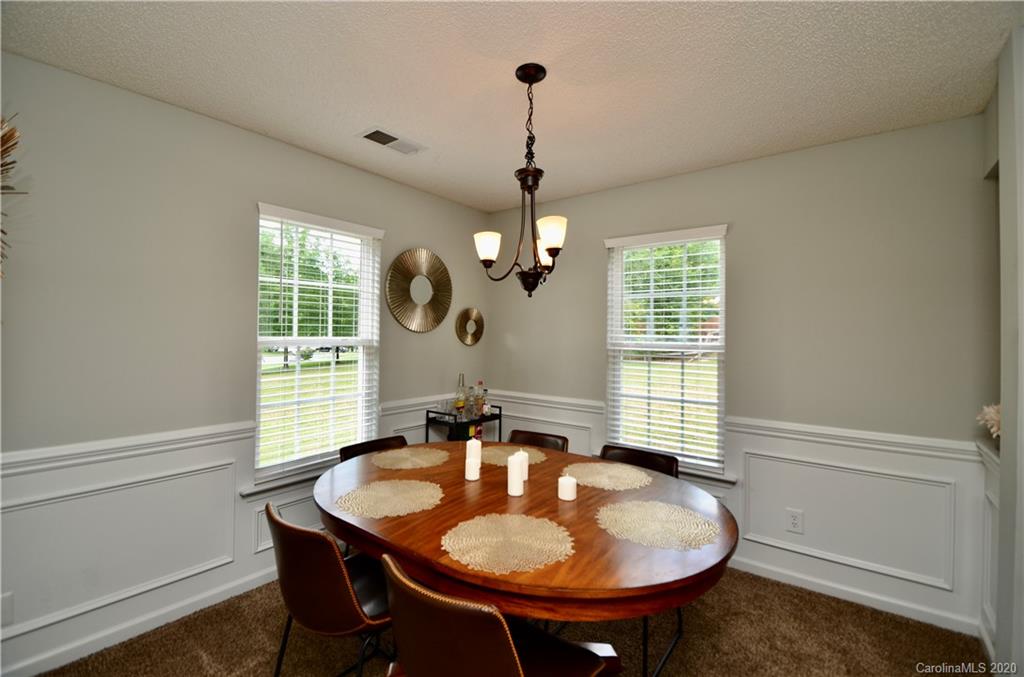 724 Gum Branch Road Charlotte, NC 28214 - Photo 8 of 41 Gallery Image 8