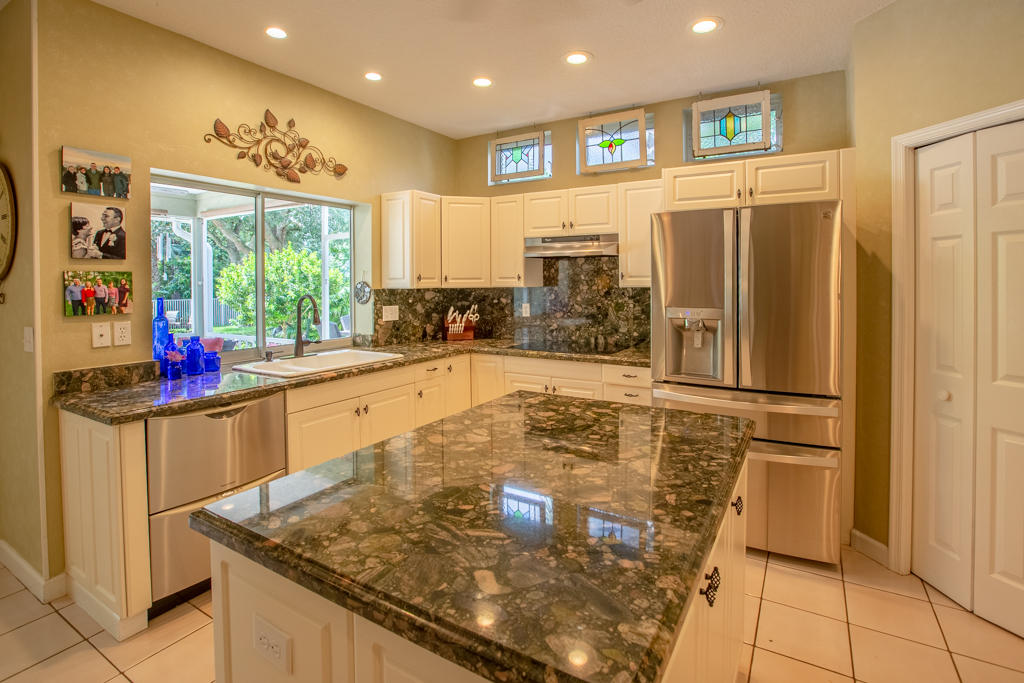 5876 River Isle Road Jupiter, FL 33458 - Photo 26 of 51 WEB - 5876 River Isle Rd -38