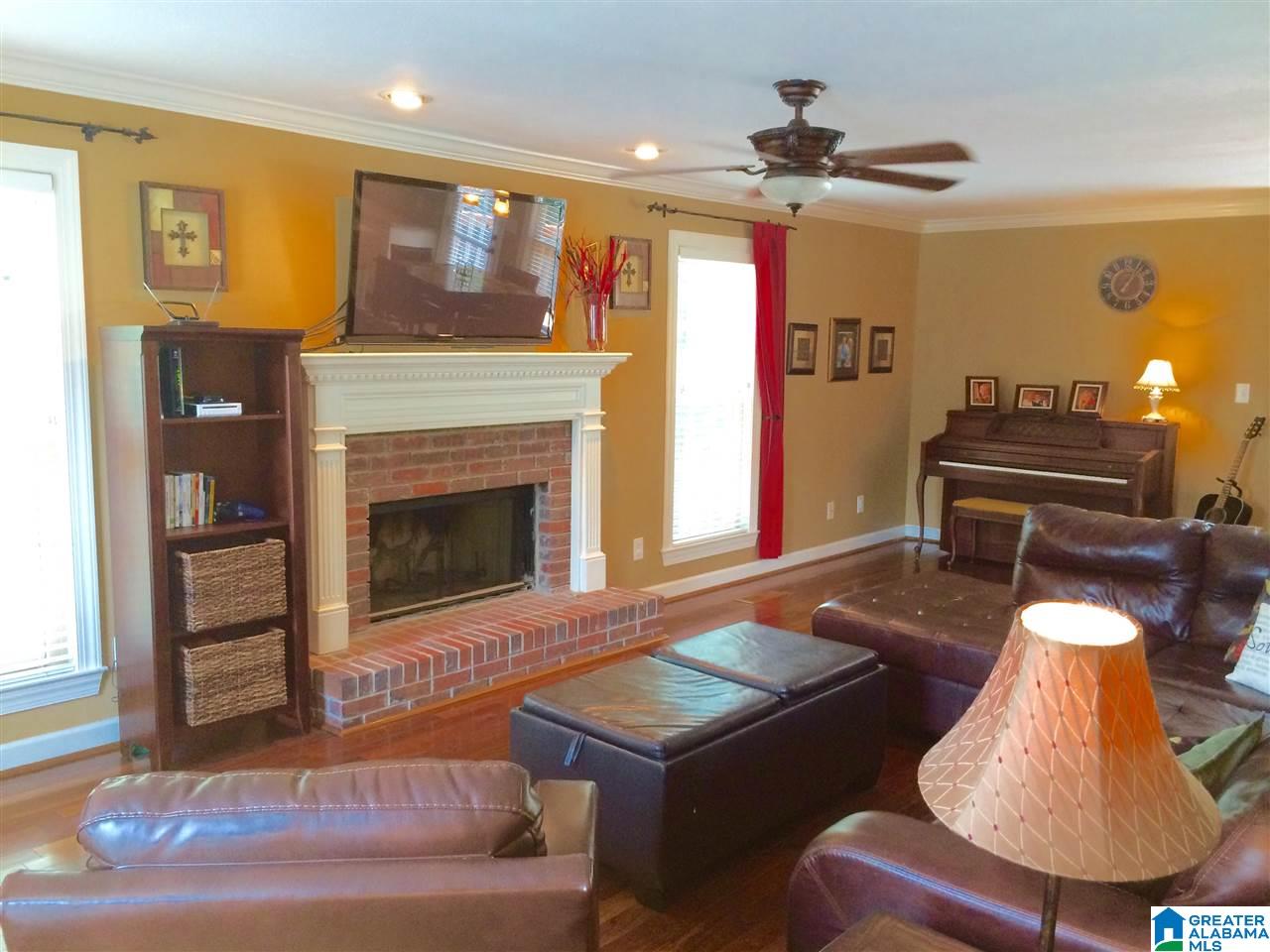 121 Little Fawn Lane Alabaster, AL 35007 - Photo 2 of 49