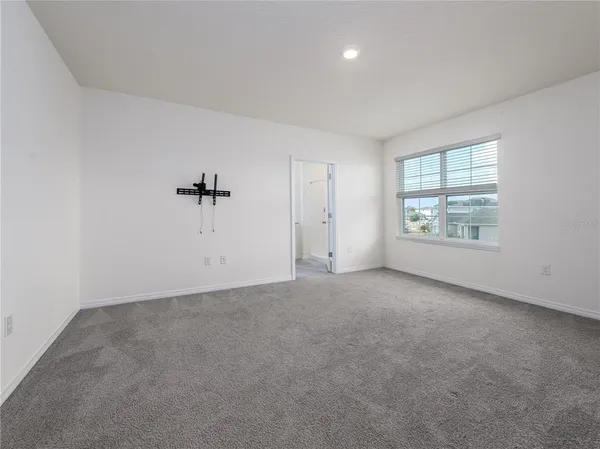 $2,400 | 10797 Penny Gale Loop, San Antonio, FL 33576