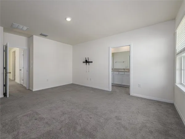 $2,400 | 10797 Penny Gale Loop, San Antonio, FL 33576