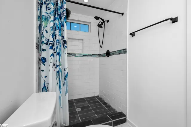 $399,900 | 141 Agnes Drive, Duncan, SC 29334