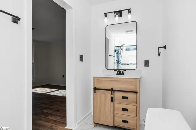 $399,900 | 141 Agnes Drive, Duncan, SC 29334