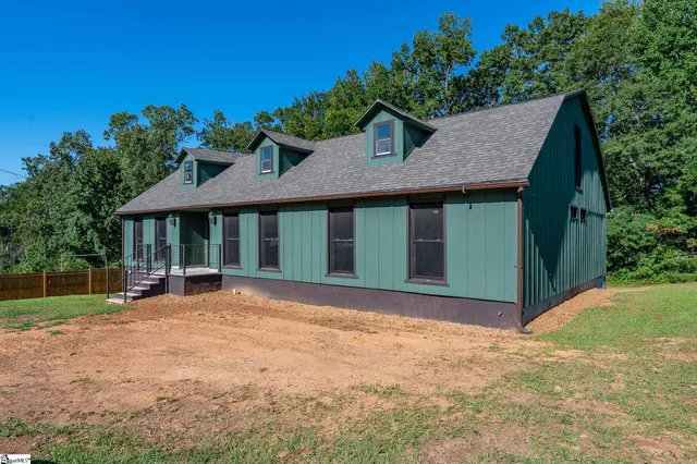 $399,900 | 141 Agnes Drive, Duncan, SC 29334