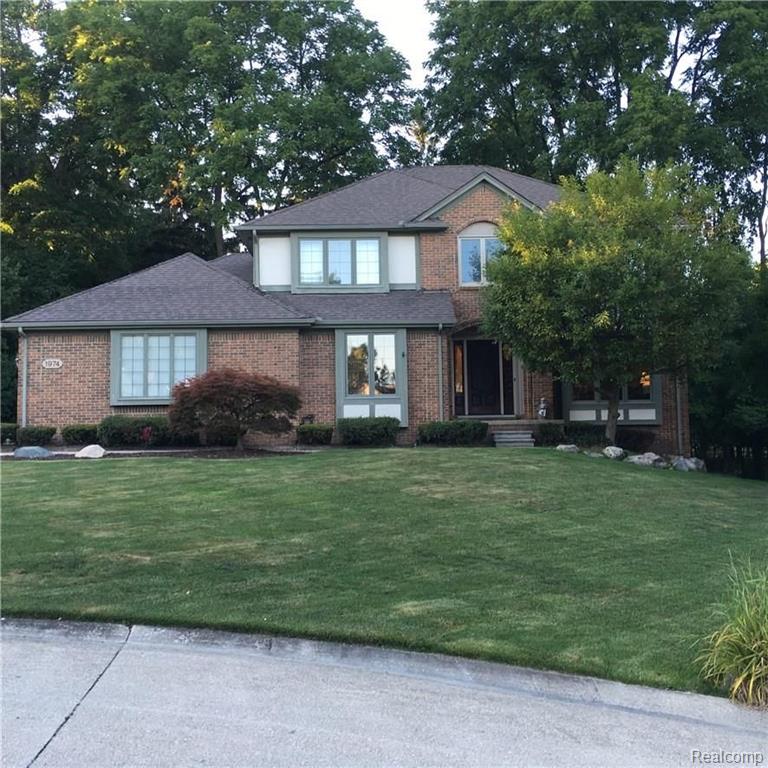 1974 Edgemont Court Rochester Hills, MI 48306 - Photo 1 of 21