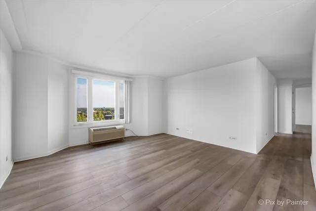 $2,300 | 1 Renaissance Place, Unit 1017, Palatine, IL 60067