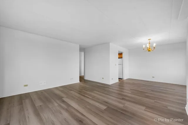 $2,300 | 1 Renaissance Place, Unit 1017, Palatine, IL 60067