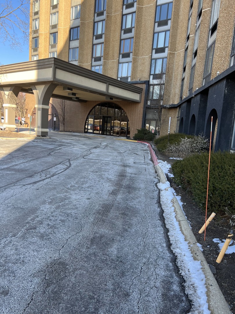 1 Renaissance Place, Unit 1017 Palatine, IL 60067 - Photo 2 of 30 a view of a building with a street