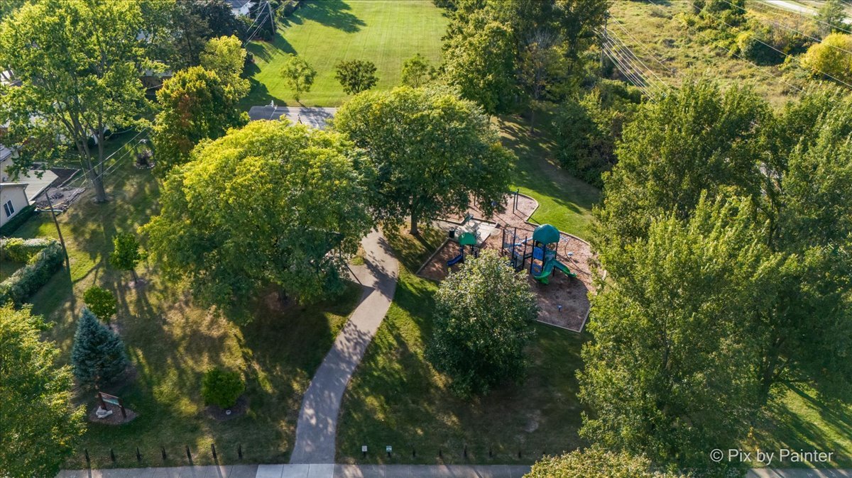 1 Renaissance Place, Unit 1017 Palatine, IL 60067 - Photo 29 of 30 a view of a tree in a garden