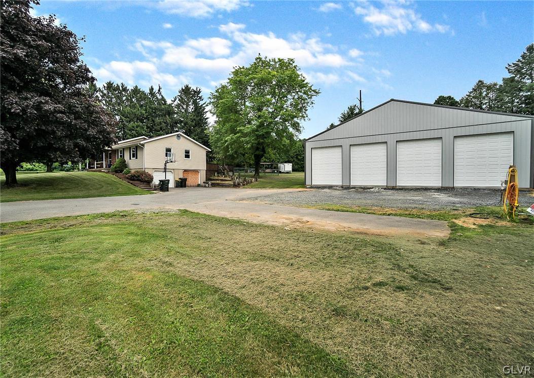 60 Werley Road Allentown, PA 18104 - Photo 2 of 47