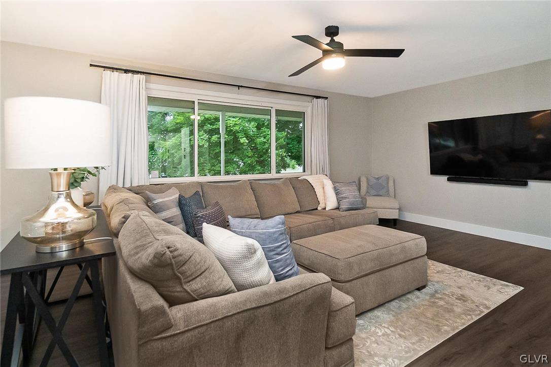 60 Werley Road Allentown, PA 18104 - Photo 4 of 47