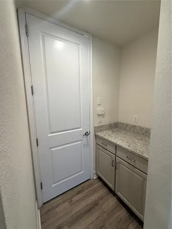 $2,595 | 3237 Painted Blossom Court, Lutz, FL 33558