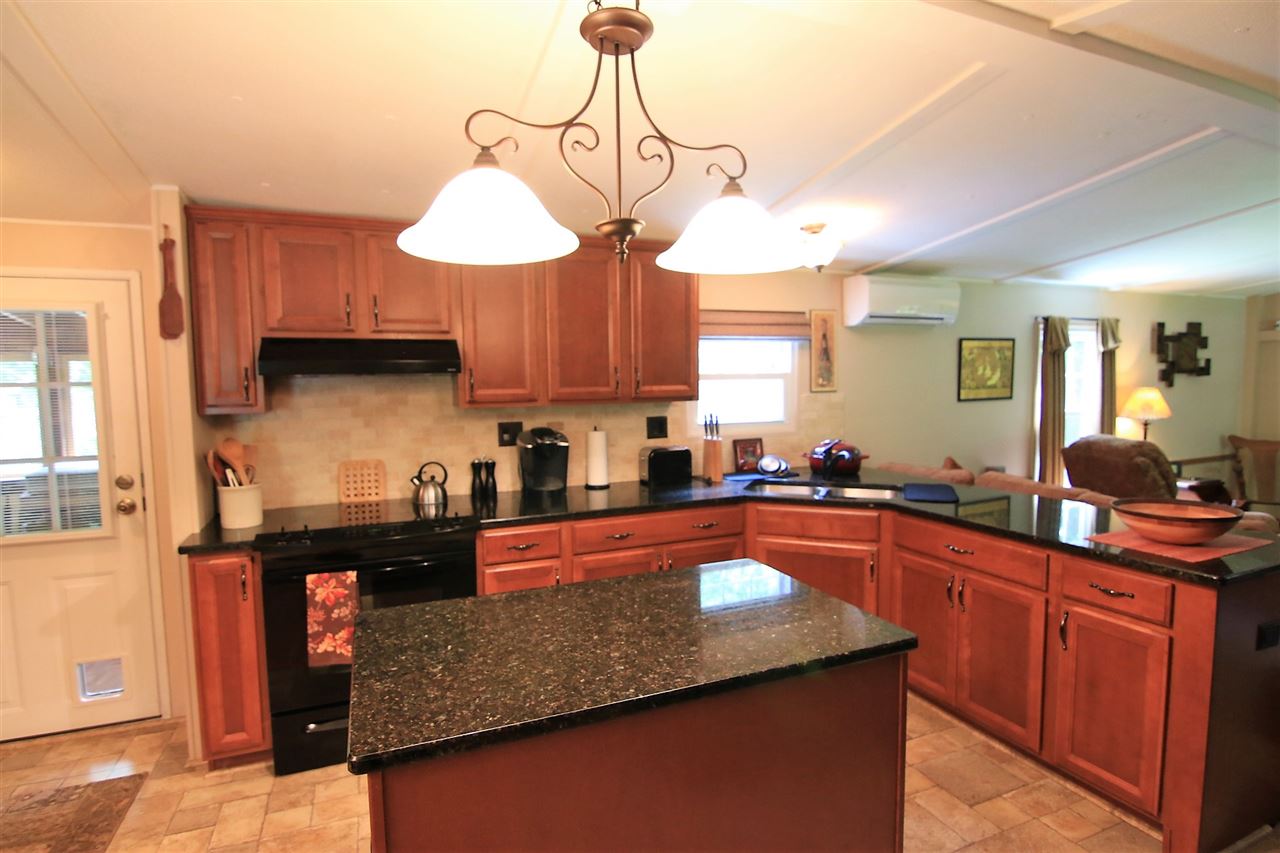 24 Snow Pond Road Concord, NH 03301 - Photo 5 of 19