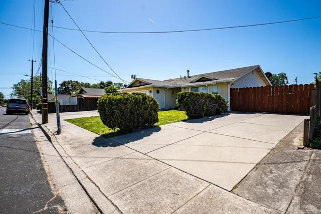 a view of a outdoor space
