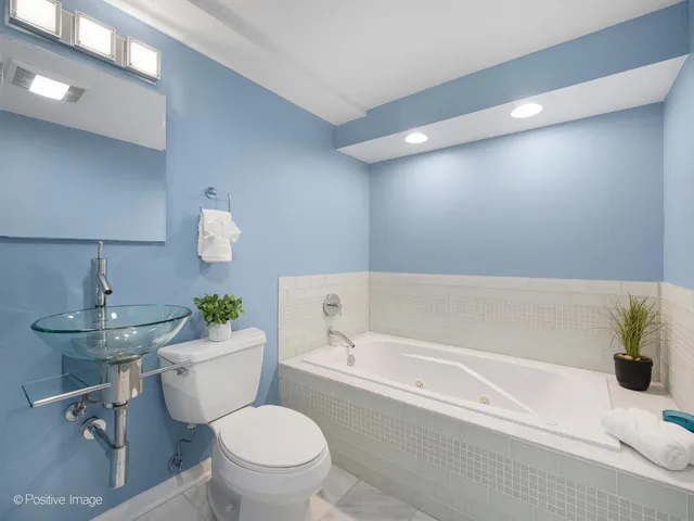 $524,700 | 10913 Martindale Drive, Westchester, IL 60154