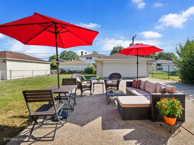 $524,700 | 10913 Martindale Drive, Westchester, IL 60154