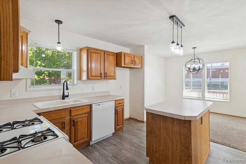 4004 Howe Road Wayne, MI 48184 - Photo 12 of 42