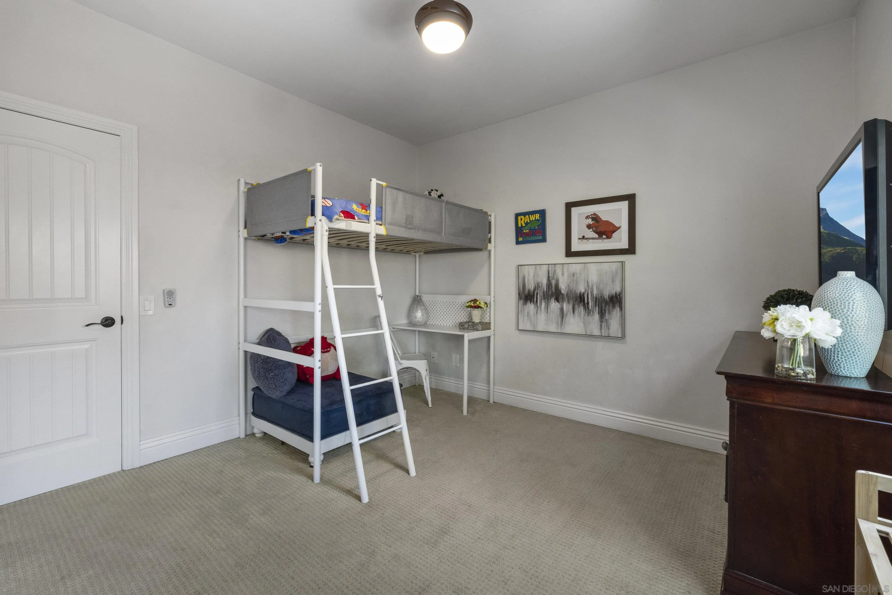 3127 Rio Way Spring Valley, CA 91977 - Photo 28 of 45 a view of a room with shelves