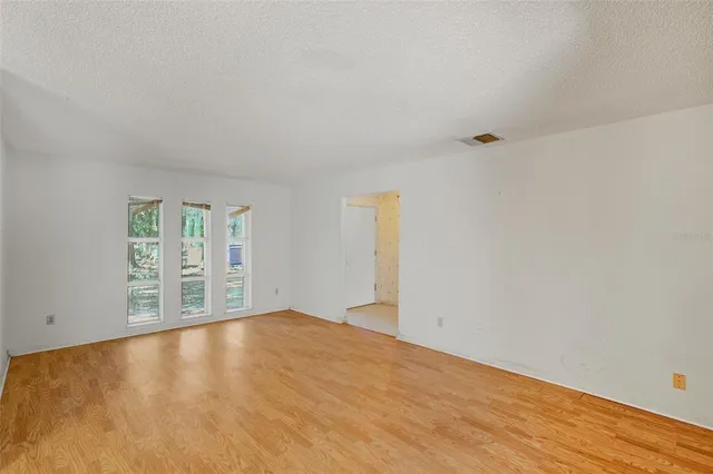 $244,900 | 885 Braddock Road, Deltona, FL 32725