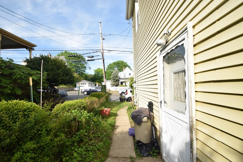 2 Harrison Avenue Gloucester, MA 01930 - Photo 3 of 5