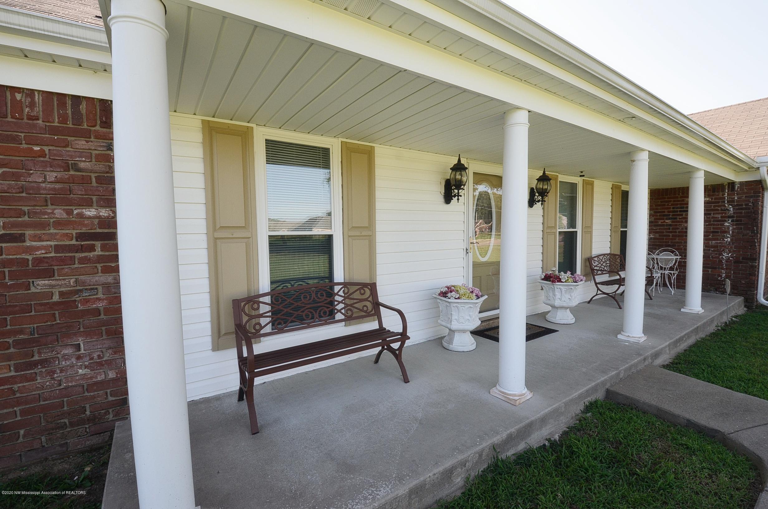 7484 Craft Road Olive Branch, MS 38654 - Photo 3 of 21 Covered porch