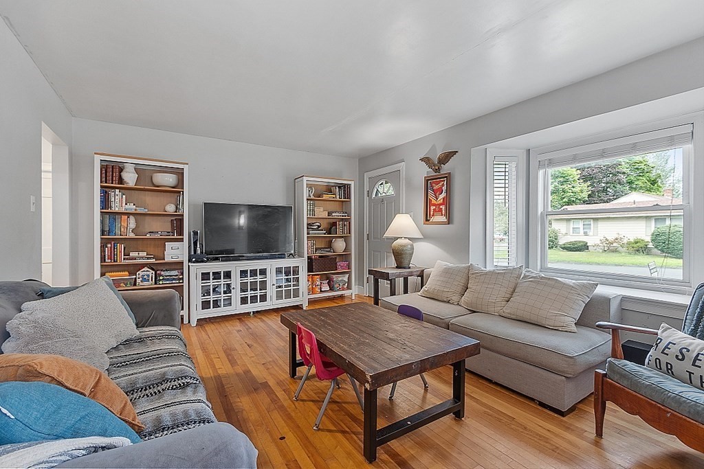 62 Foss Road Gardner, MA 01440 - Photo 13 of 41 Gallery Image 13