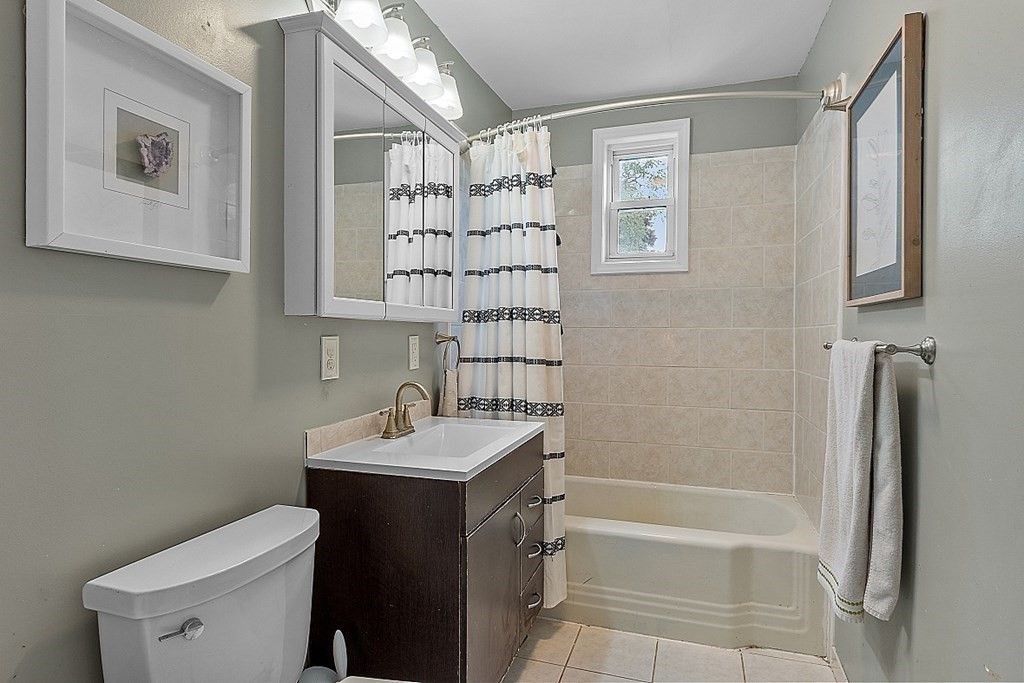 62 Foss Road Gardner, MA 01440 - Photo 16 of 41 Gallery Image 16