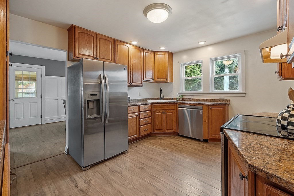 62 Foss Road Gardner, MA 01440 - Photo 7 of 41 Gallery Image 7