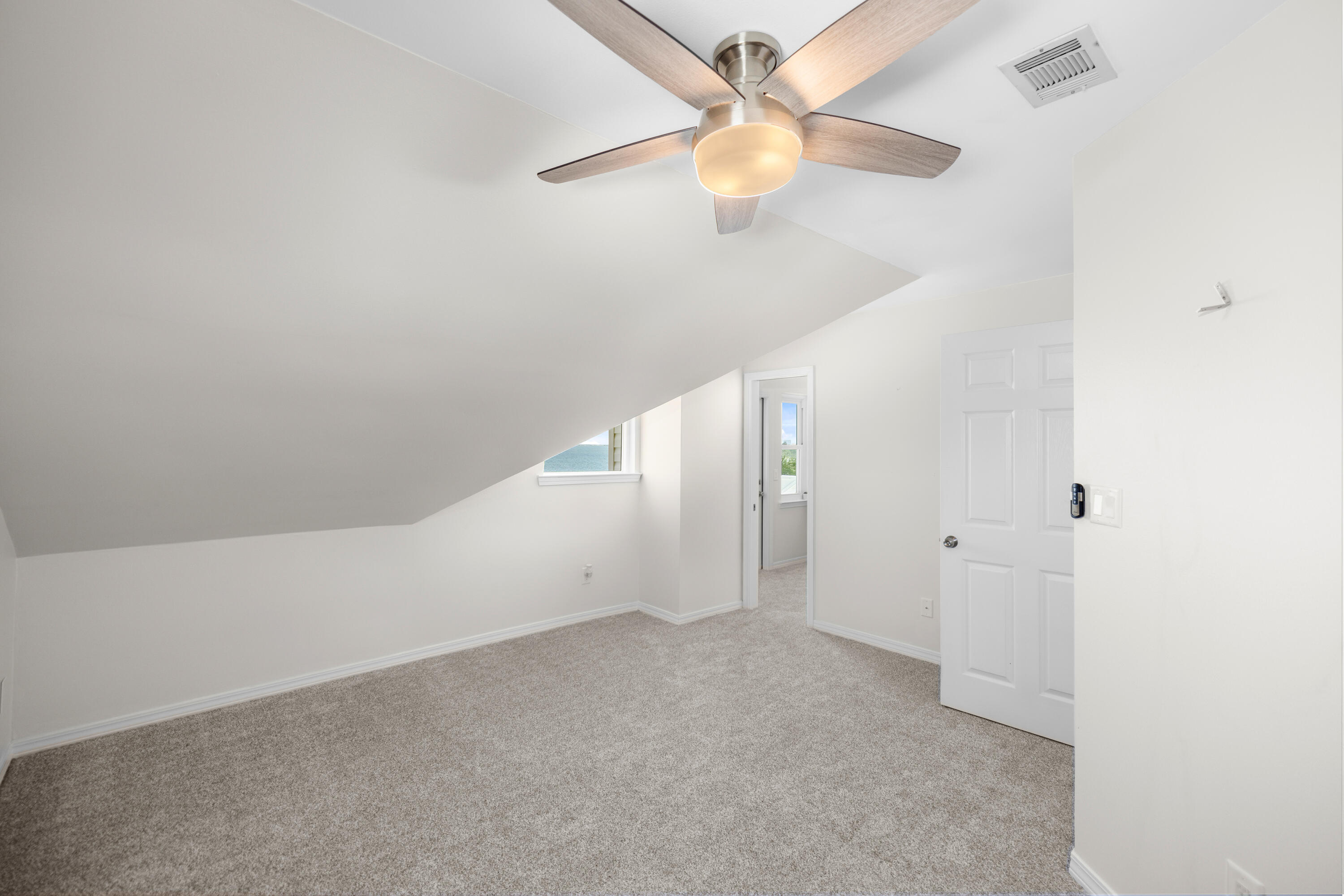 2005 Jessica Way Navarre, FL 32566 - Photo 50 of 98 2005JessicaWay-Navarre-FL-077