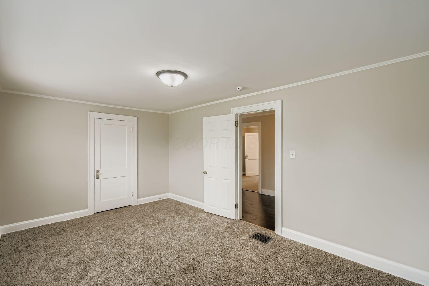 19 East Castle Road Columbus, OH 43207 - Photo 20 of 33 19 E Castle Rd E Castle Rd - Web Quality