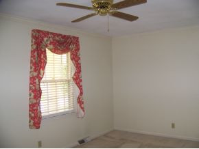 708 Ferndale Road Johnson City, TN 37604 - Photo 9 of 21 Photo 9