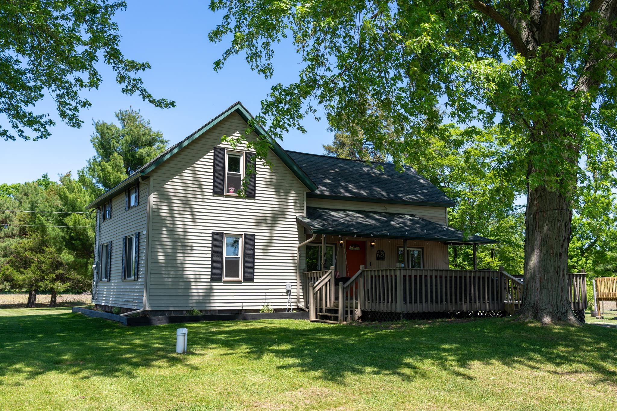 8810 North Vandecar Road Farwell, MI 48622 - Photo 2 of 40
