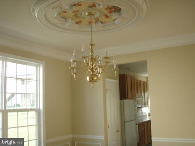 6605 Kelly Ann Way Rosedale, MD 21237 - Photo 3 of 13 Dining Room