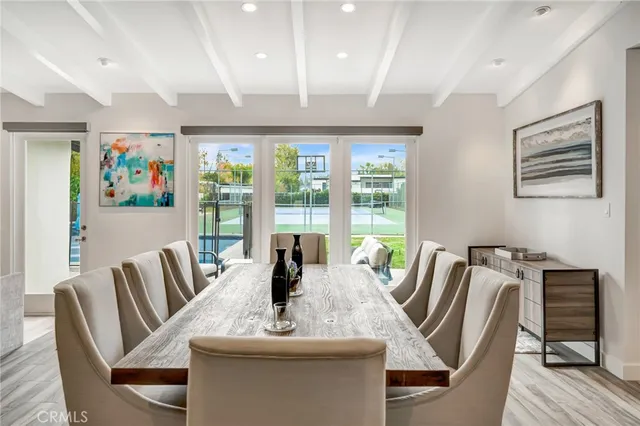 $16,500 | 22914 Calvert Street, Woodland Hills, CA 91367