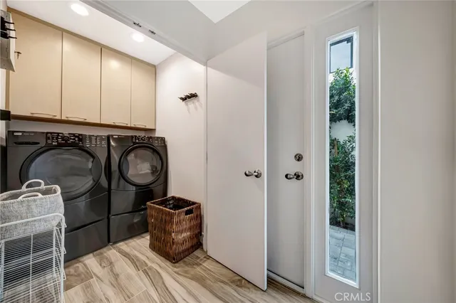 $16,500 | 22914 Calvert Street, Woodland Hills, CA 91367