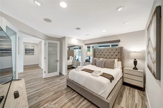 $16,500 | 22914 Calvert Street, Woodland Hills, CA 91367