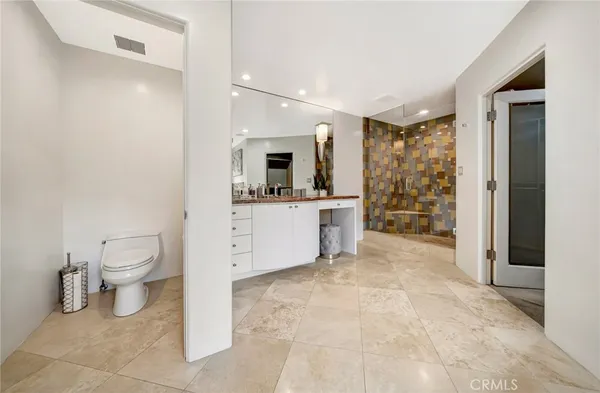 $16,500 | 22914 Calvert Street, Woodland Hills, CA 91367