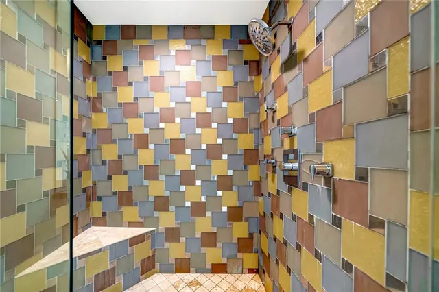 $16,500 | 22914 Calvert Street, Woodland Hills, CA 91367