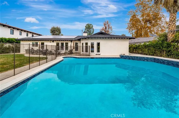 $16,500 | 22914 Calvert Street, Woodland Hills, CA 91367