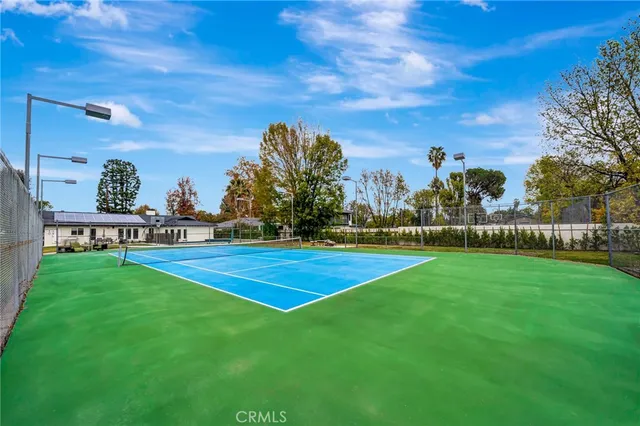 $16,500 | 22914 Calvert Street, Woodland Hills, CA 91367