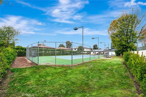 $16,500 | 22914 Calvert Street, Woodland Hills, CA 91367