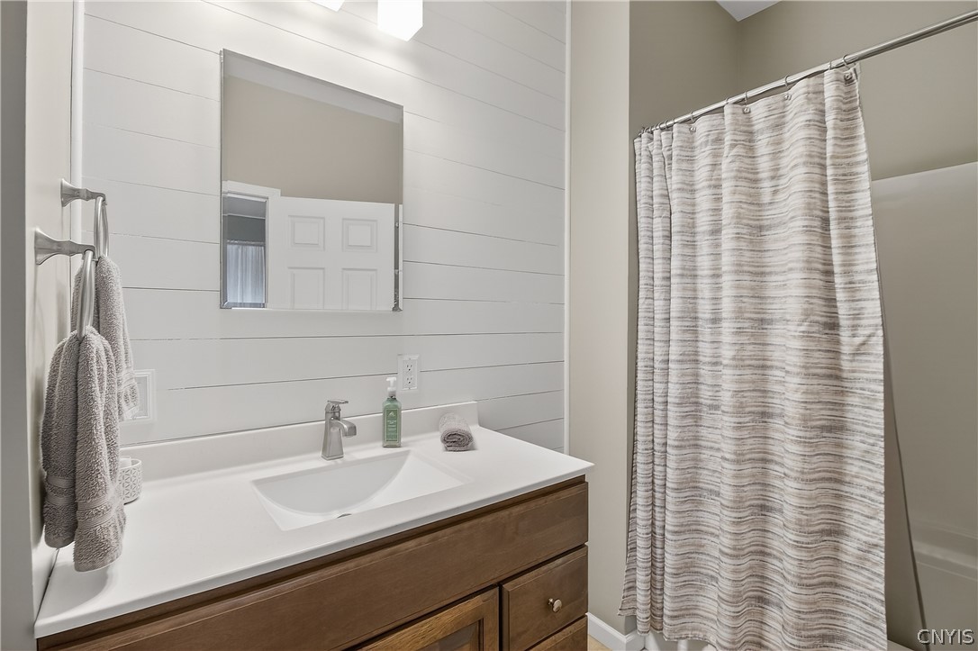 7338 Railroad Street Marcy, NY 13469 - Photo 27 of 41