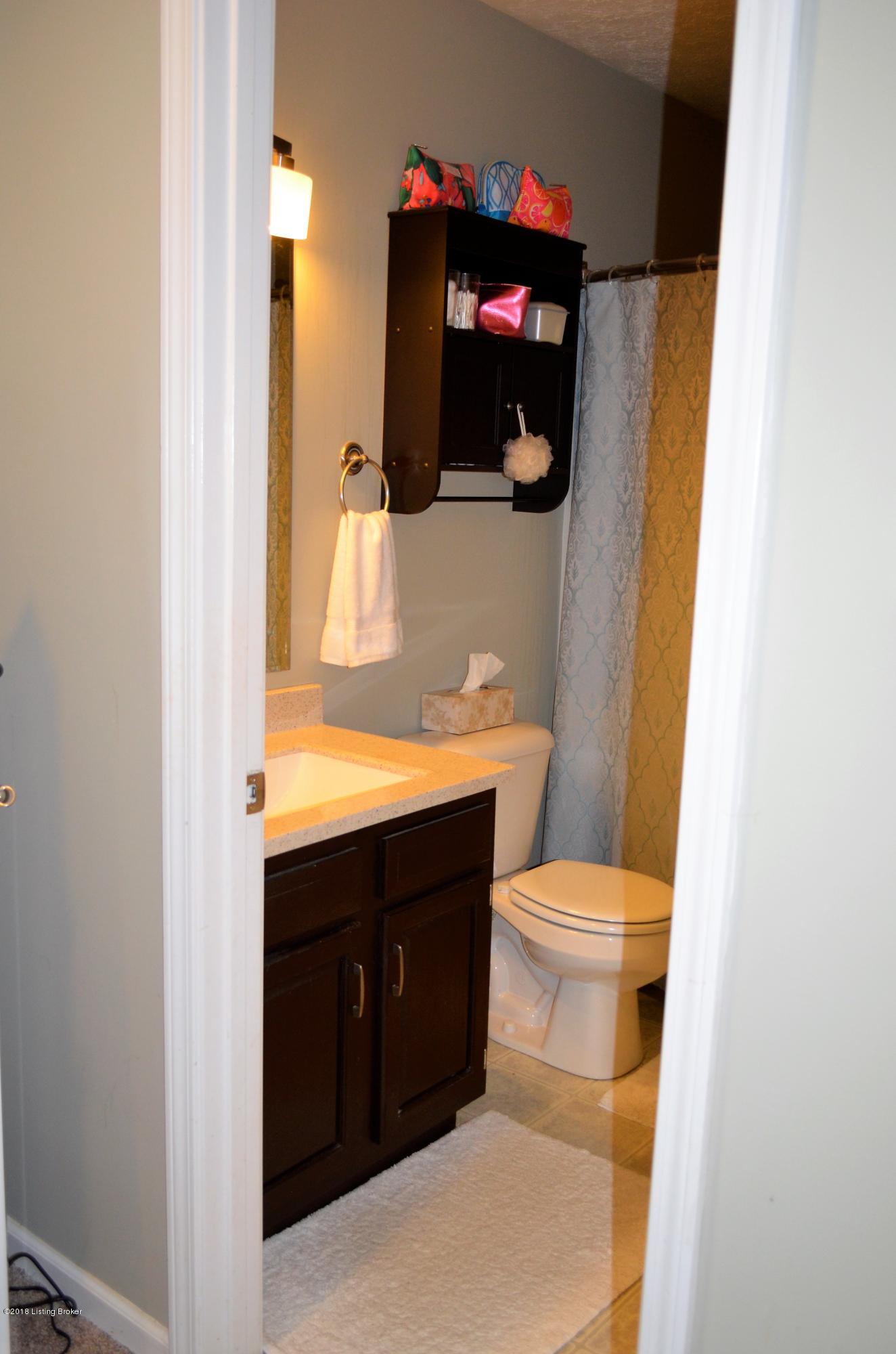 7006 Matthews Road Louisville, KY 40258 - Photo 22 of 38 Master Bath